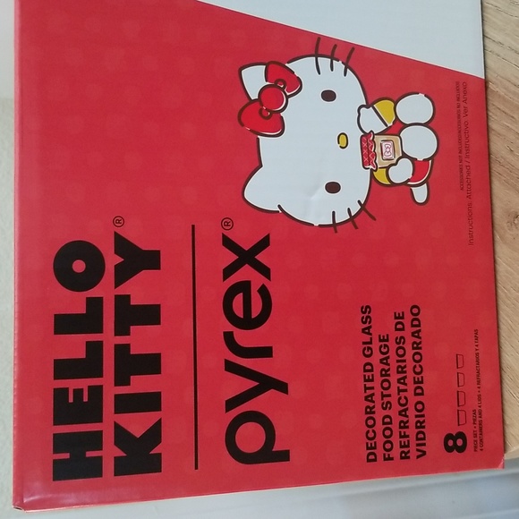 Hello Kitty pyrex set - Picture 2 of 6